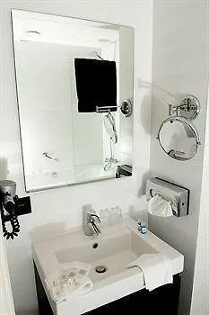 Le Parisien אוסטנדה