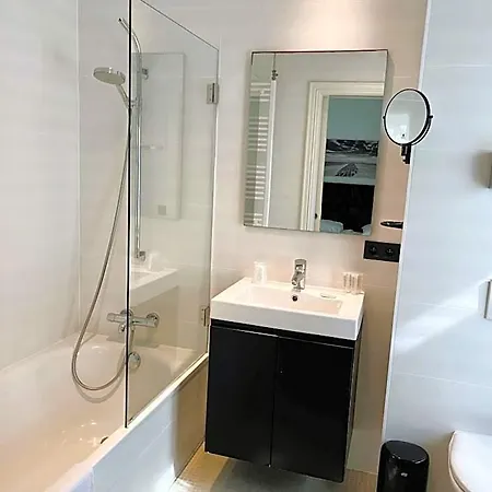 Le Parisien 3* أوستيند
