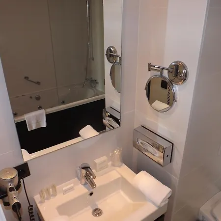 Le Parisien Hotel 3*