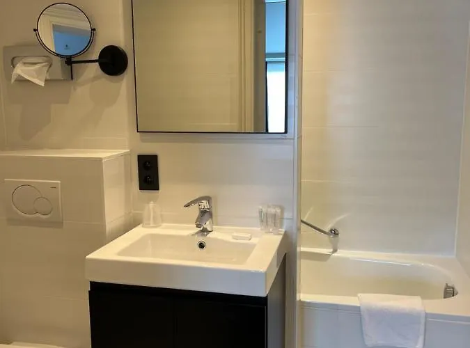 호텔 Le Parisien 3*